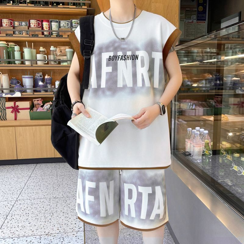 Men'S Fashion Outfits - ชุดเสื้อกั๊กและกางเกงขาสั้นหลวมๆ สำหรับผู้ชายไซส์ใหญ่ แฟชั่นวัยรุ่น สไตล์ลำลองใหม่ หล่อเท่ ชุดสองชิ้น