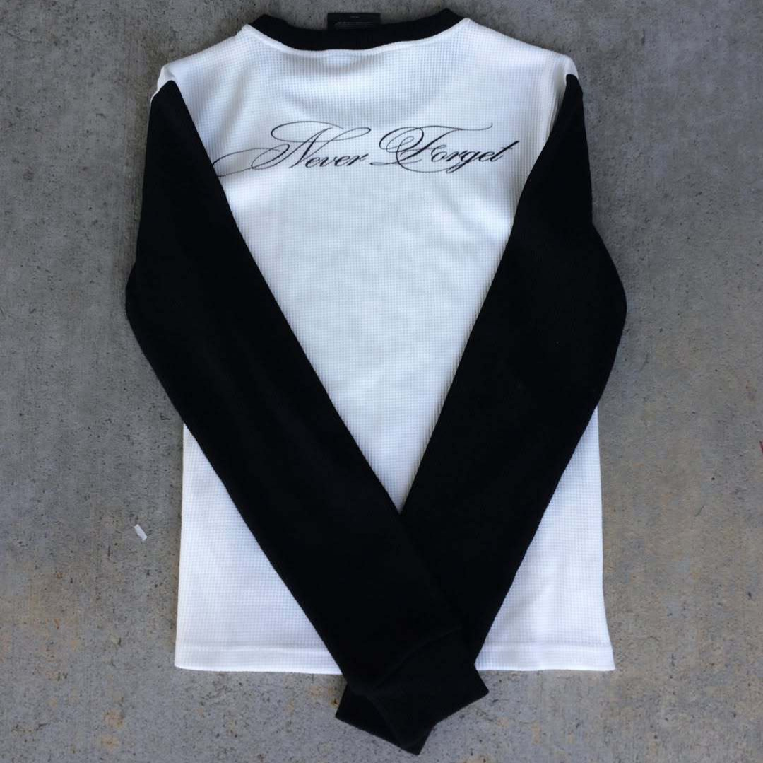 เสื้อยืดแขนยาวใหม่ สไตล์ดาร์กเ - Men'S Fashion Trends 2025 บทวิจารณ์และราคา