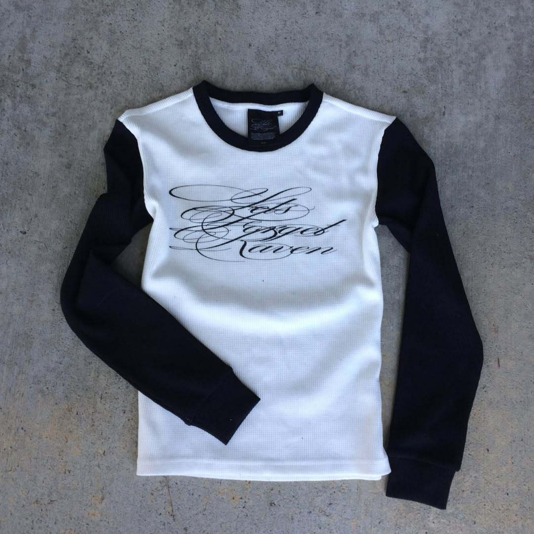 เสื้อยืดแขนยาวใหม่ สไตล์ดาร์กเ - Men'S Fashion Trends 2025 บทวิจารณ์และราคา